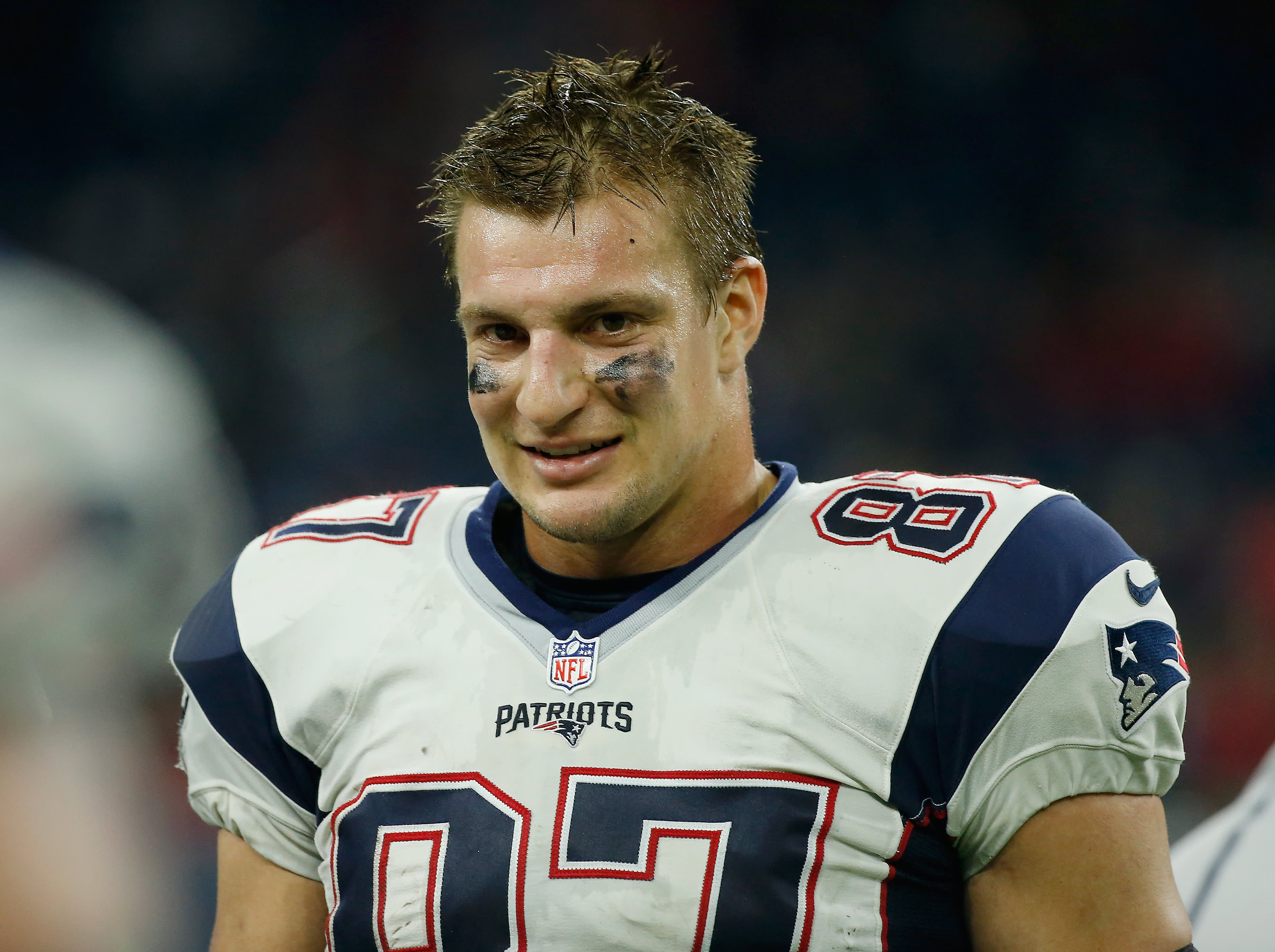 Experts like the car-buying advice Rob Gronkowski gave a teammate