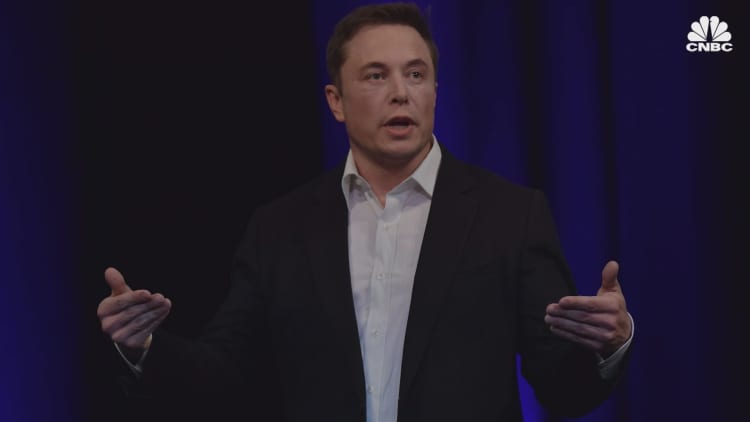 Here's what experts think of Elon Musk's interview with the New York Times