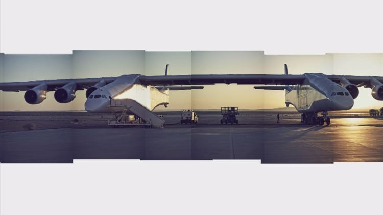 Paul Allen's project: 'Stratolaunch' mega plane