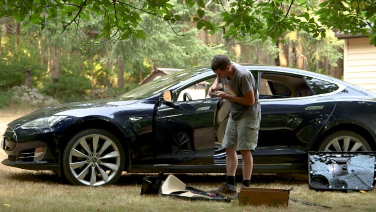 Tesla owner frustrated so fixes his own Model S: easy as 'Legos