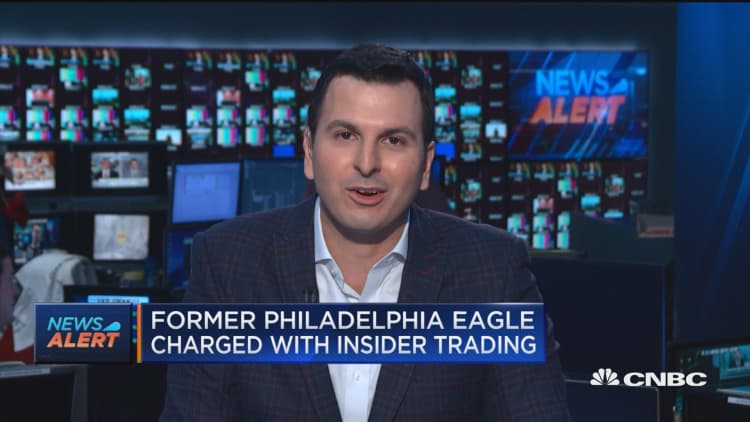 Former Philadelphia Eagles player charged with insider trading