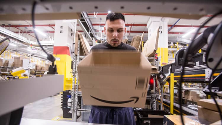 Trading Nation: Amazon to $1 trillion?