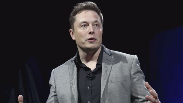 Elon Musk attacks British cave diver for a third time, calling him a child rapist