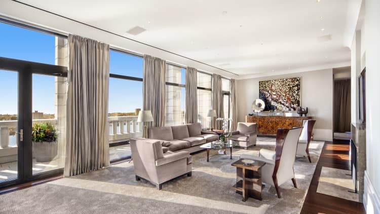 Look inside media mogul's $22 million NYC penthouse