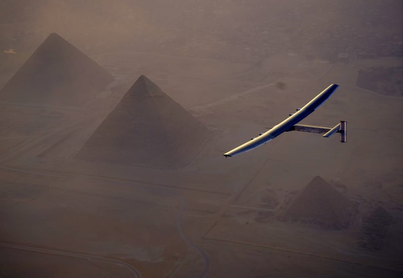 GP: Solar Impulse 2 lands in Egypt