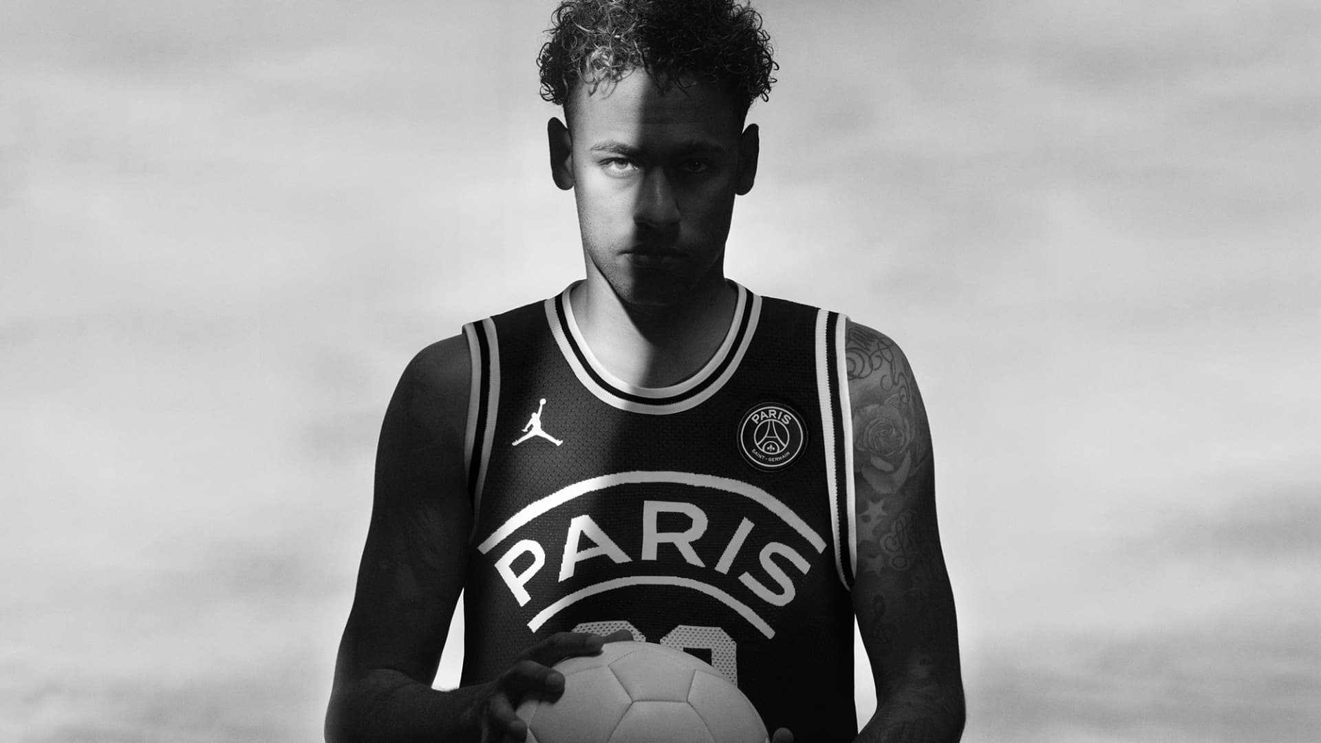 Nike Air paris x jordan Jordans pass basketball with Paris Saint-Germain soccer club