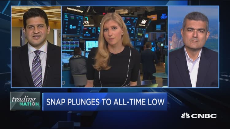 Trading Nation: Snap plunges to all-time low