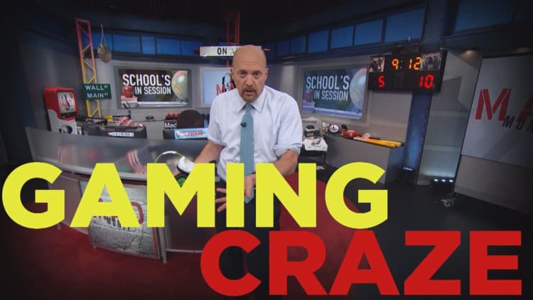 Cramer Remix: This Fortnite play is not worth the temptation