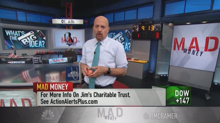 Cramer: The Apple Watch is like 'the gateway drug' to Apple's whole ecosystem