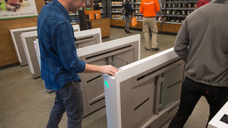Amazon reportedly planning 3,000 cashier-less stores by 2021