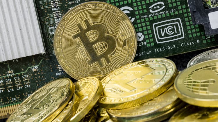 Trader sees bitcoin breaking below $6,000