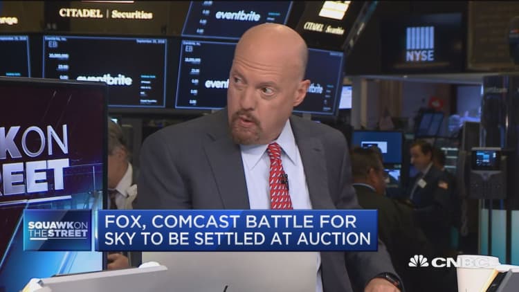 Cramer: Comcast can do great without Sky
