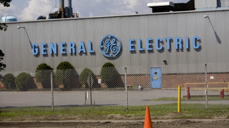 General Electric price target cut to $10 at JP Morgan
