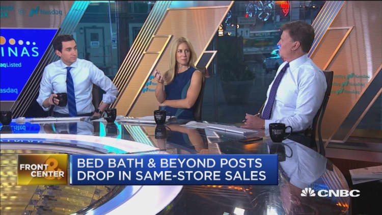 Bed Bath and Beyond posts drop in same-store sales