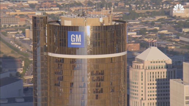 GM beats Tesla in Consumer Reports ranking of automated driving systems