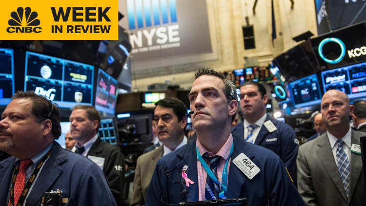 US stocks sink as interest rates spike