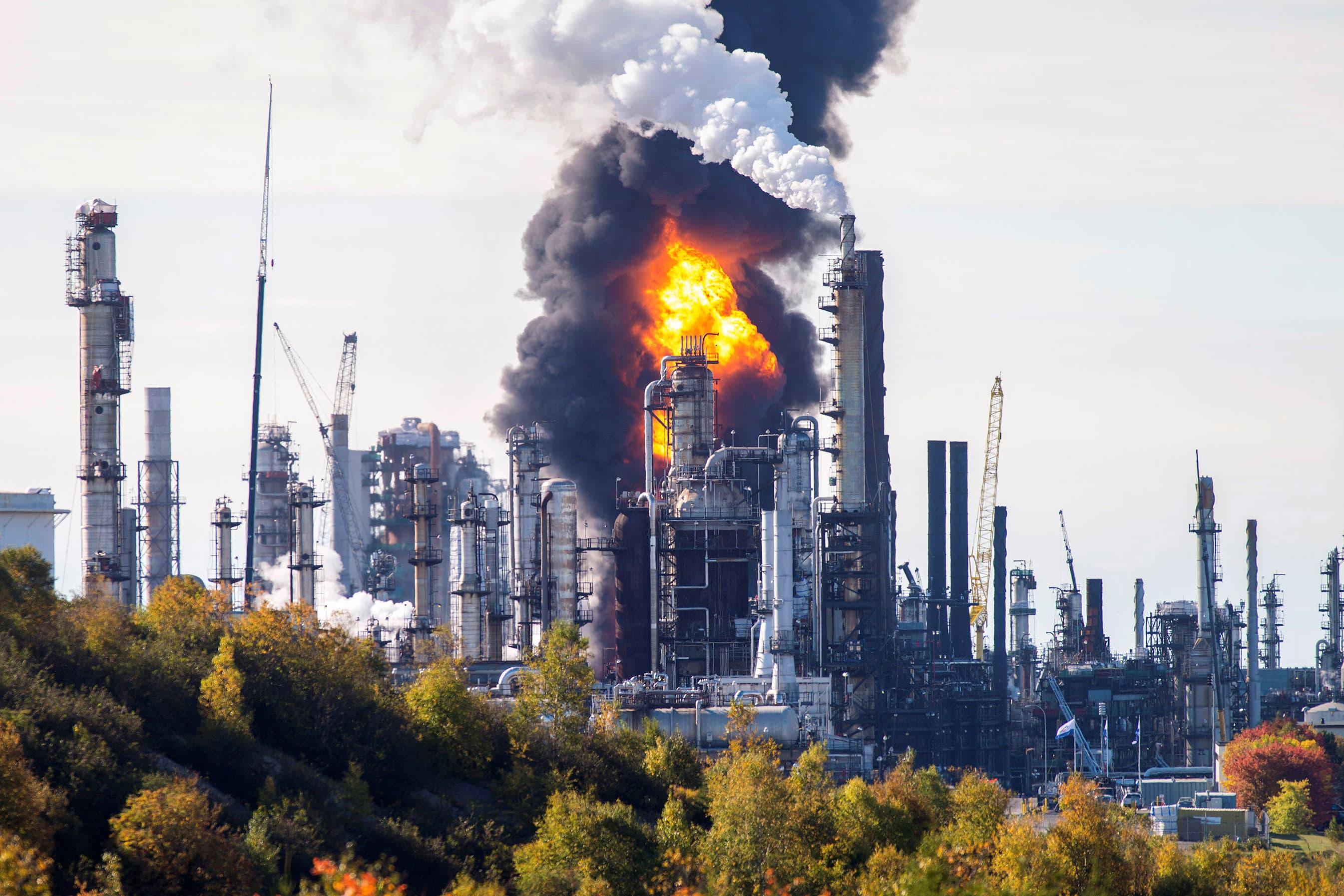 Explosion reported at Irving Oil's Saint John refinery ...