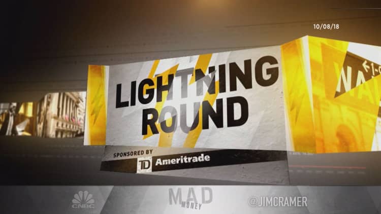 Cramer's lightning round: 'Don't run from' the declining medical device stocks