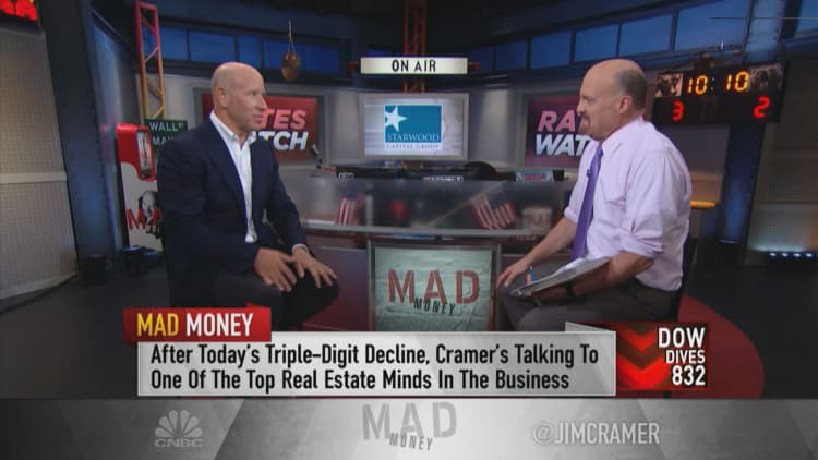 The economy's not as strong as the numbers indicate, says Starwood Capital Group CEO Barry Sternlicht