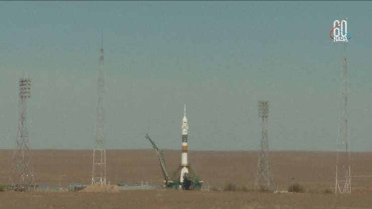 Russian space rocket fails in mid-air, two-man US-Russian crew lands safely