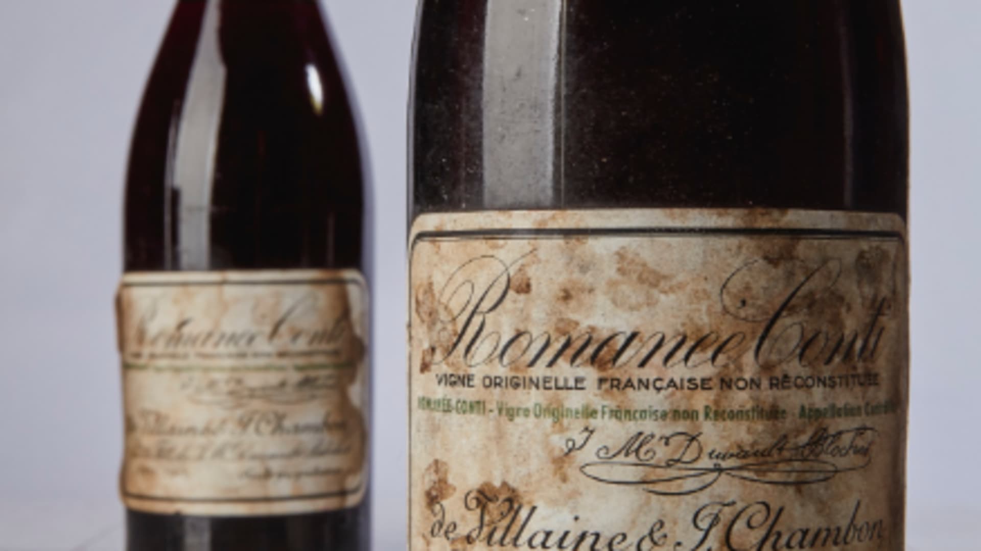 Вино старая дорога. DRC Romanee Conti 1934 года. Старинное вино. Старинные Винные бутылки. Бутылка французского вина.
