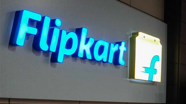Walmart lowers forecast to reflect Flipkart deal