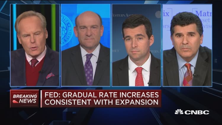 Fed doesn't see a big inflationary threat here, says pro
