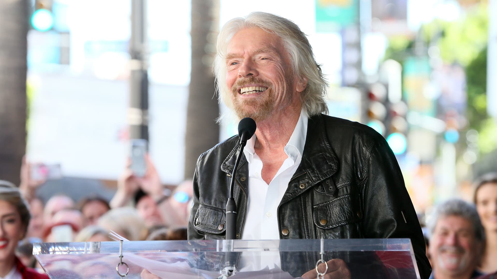 Richard Branson, Shaquille O'Neal, Daymond John and others reveal what they wish they knew at 25 years old