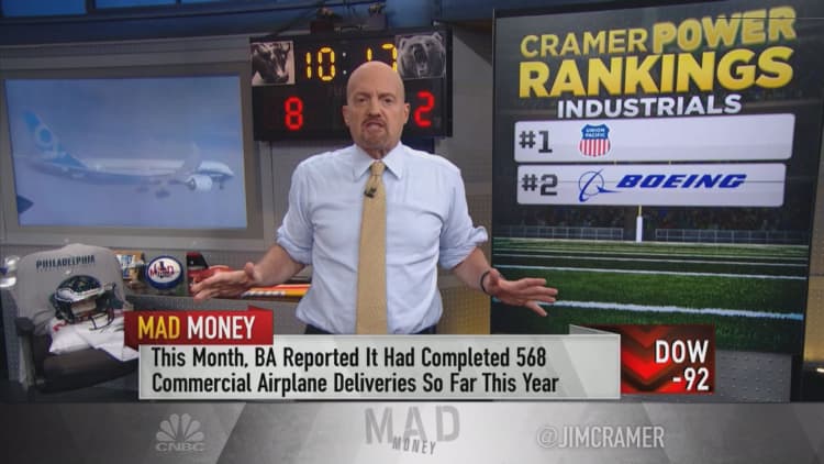 Cramer flags 5 industrial stocks he likes right now, including Union Pacific and Boeing