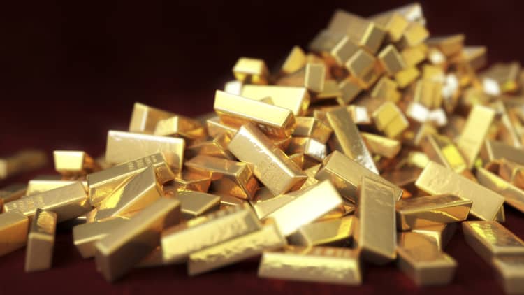 Expert: Gold is the most unloved sector today, but it's smart money