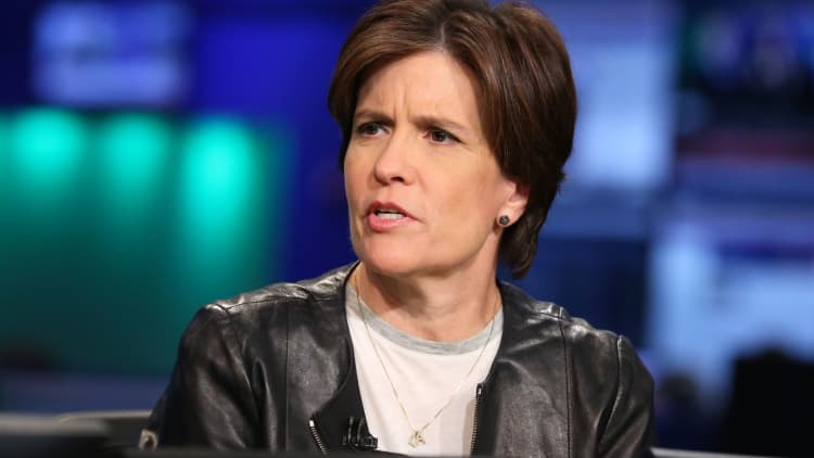 Kara Swisher: I wouldn't count out Oracle in TikTok deal
