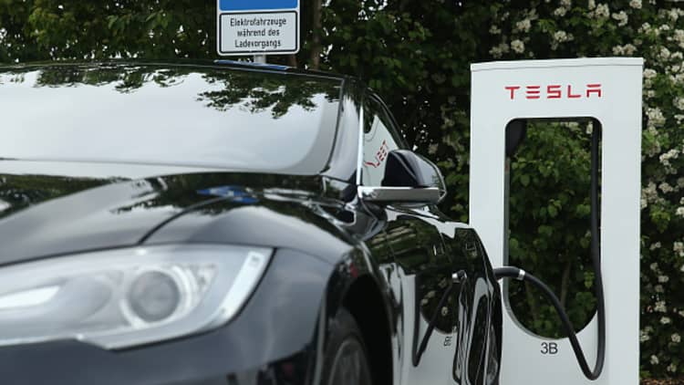 Tesla slips in Consumer Reports auto reliability study