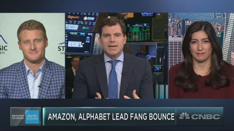 Amazon, Alphabet soar into earnings