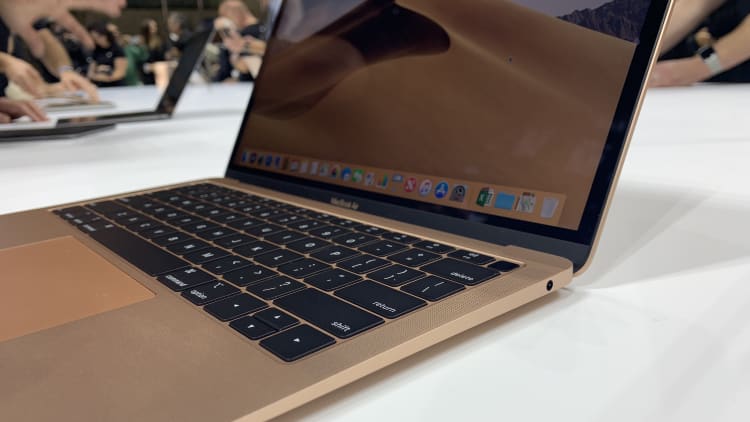Hands on with Apple's revamped Macbook Air
