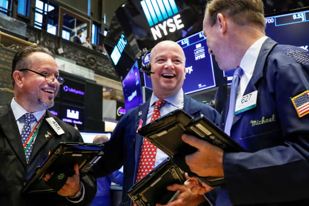 RT: Traders NYSE feliz 181016
