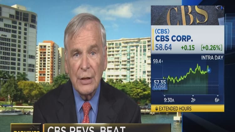 Expert: Wouldn't rush to buy CBS, but for now it's a good hold