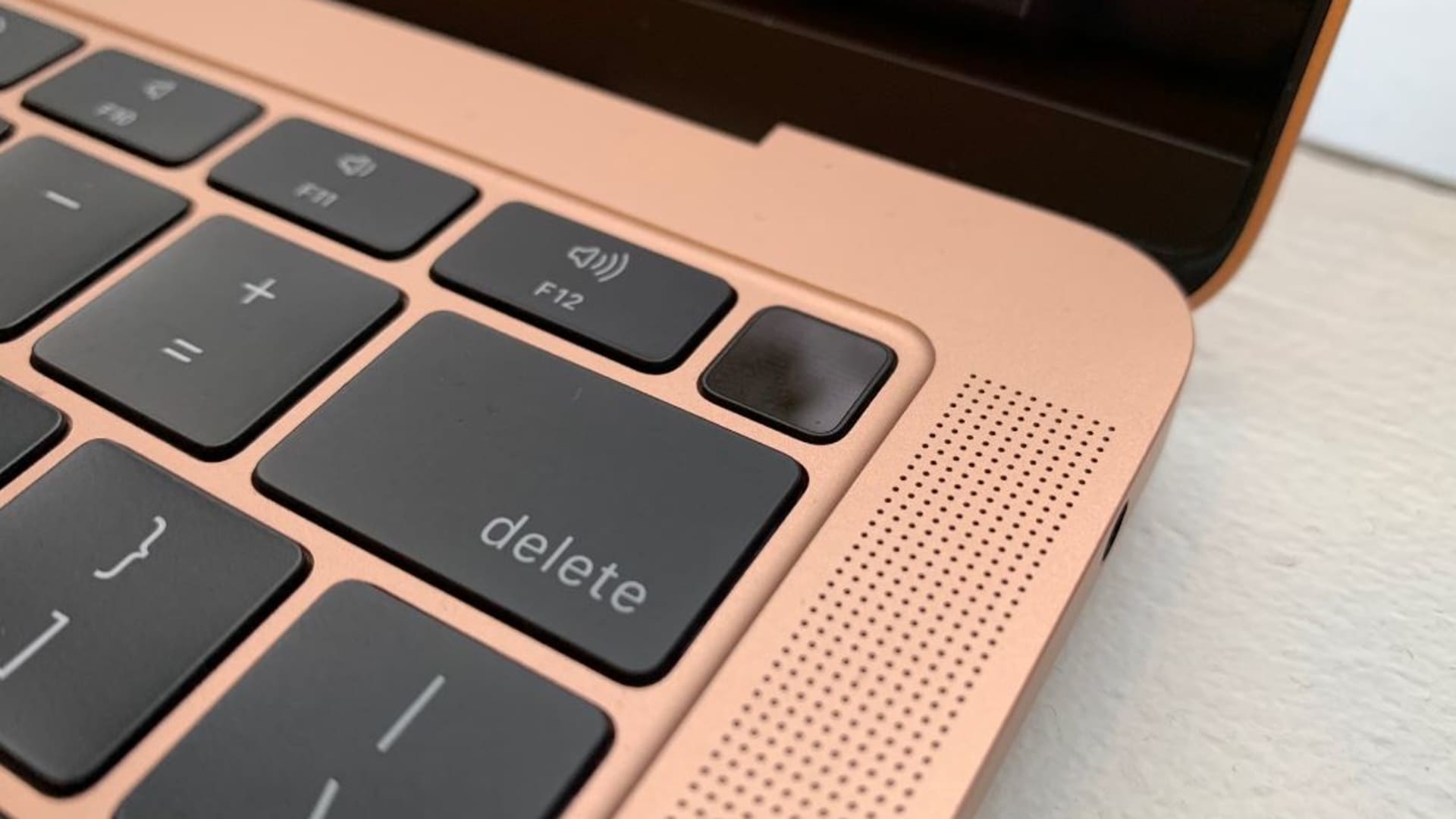 Apagar macbook con teclado