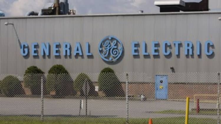 General Electric shares plunge below $8 — Here's what four experts say to expect next