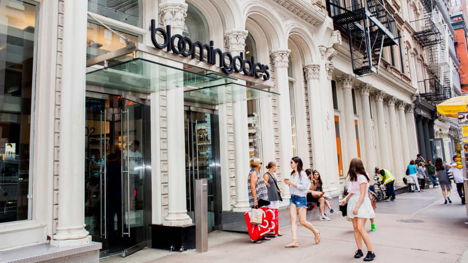 Bloomingdale's to start selling high-end appliances as Sears struggles