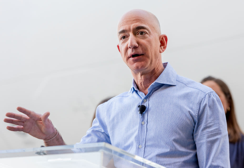 Jeff Bezos would pay more than $ 5 billion a year under Warren’s wealth tax