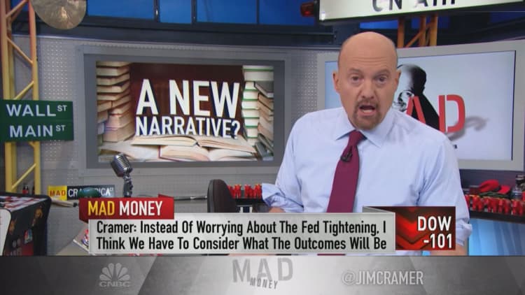 'It would be crazy' for the Fed to ignore these key slowdown signals: Cramer