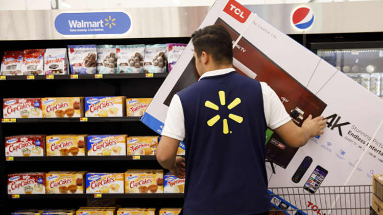 Walmart's size continues to bring advantages, says Moody's O'Shea