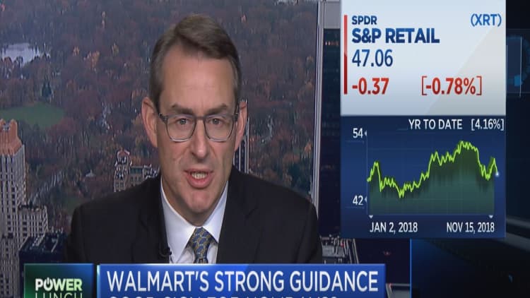 Does Walmart's strong guidance bode well for the holidays?
