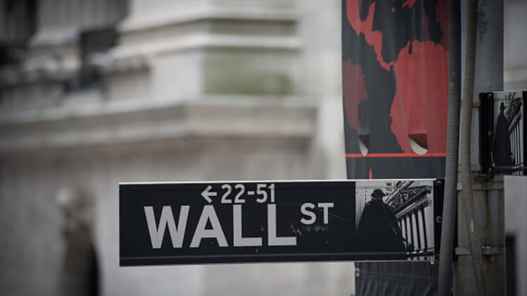 Futures point to lower open on Wall Street