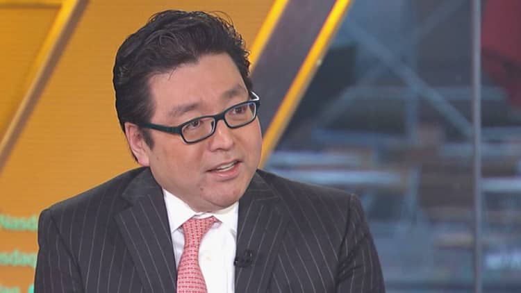 TOM LEE: “If the spot Bitcoin ETF gets approved, the demand will be greater  than the daily supply of Bitcoin … the clearing price is over $150,000 up  to $180,000” GLTA!!! : r/MSTR