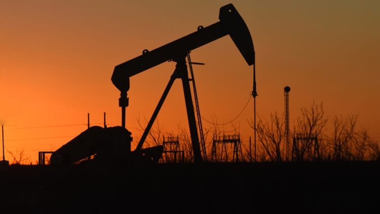 Oil prices rebound after roller coaster month