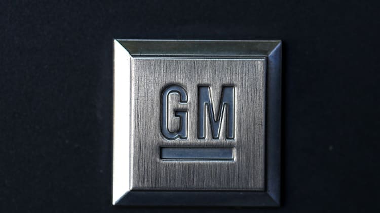 GM to cut production at several plants