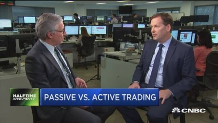 Vanguard fund manager says passive investing makes up 20% of outstanding shares in US