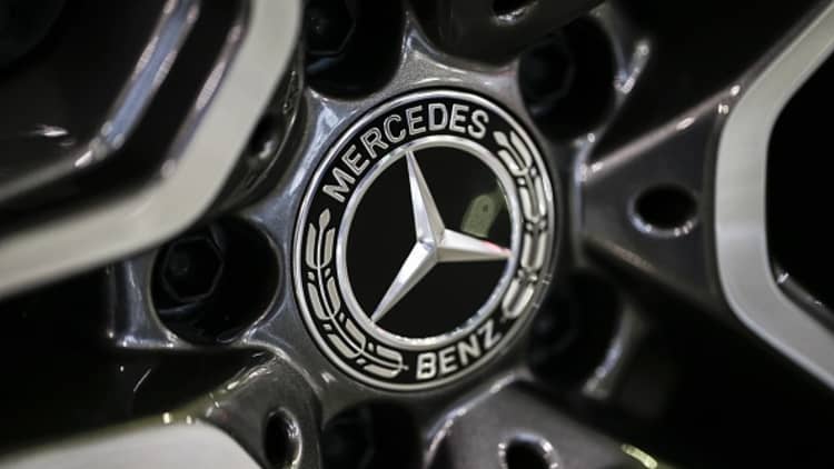 Trend toward electric vehicles is on the rise, says Mercedes US CEO