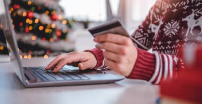 Holiday rush: Why investors may want to add retail ETFs to their cart